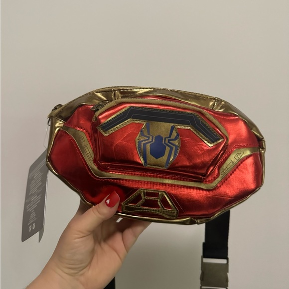 Disney spider man fanny pack iridescent, red new - Picture 1 of 5